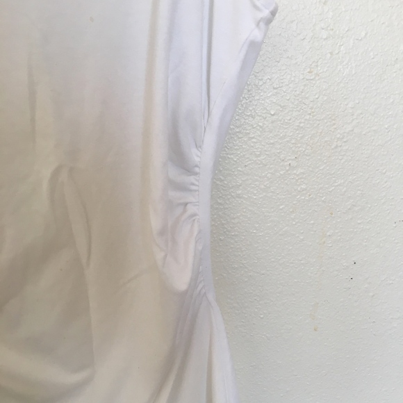 ‼️LAST CHANCE‼️ WHBM rouged sequins white tank - Picture 3 of 8